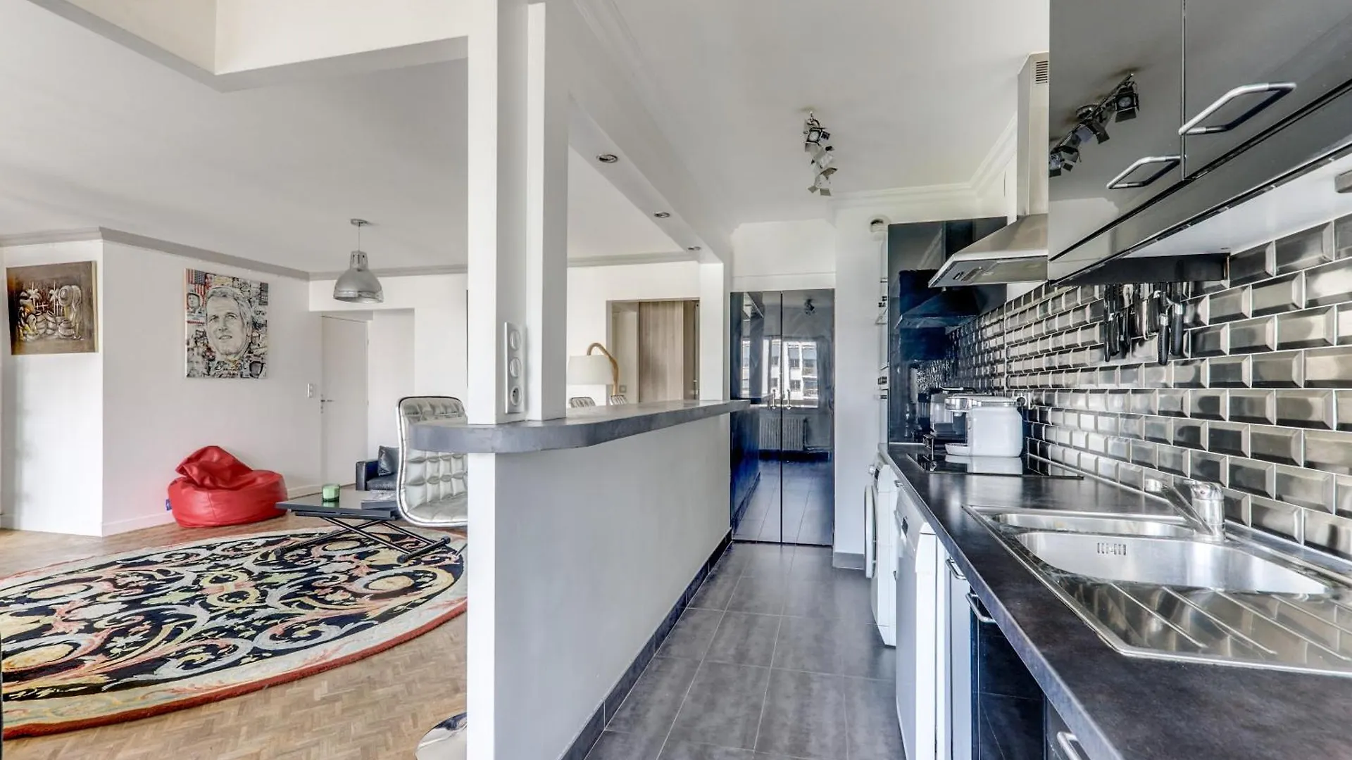 Appartement Avec Balcon Quartier Branche Paris Apartment