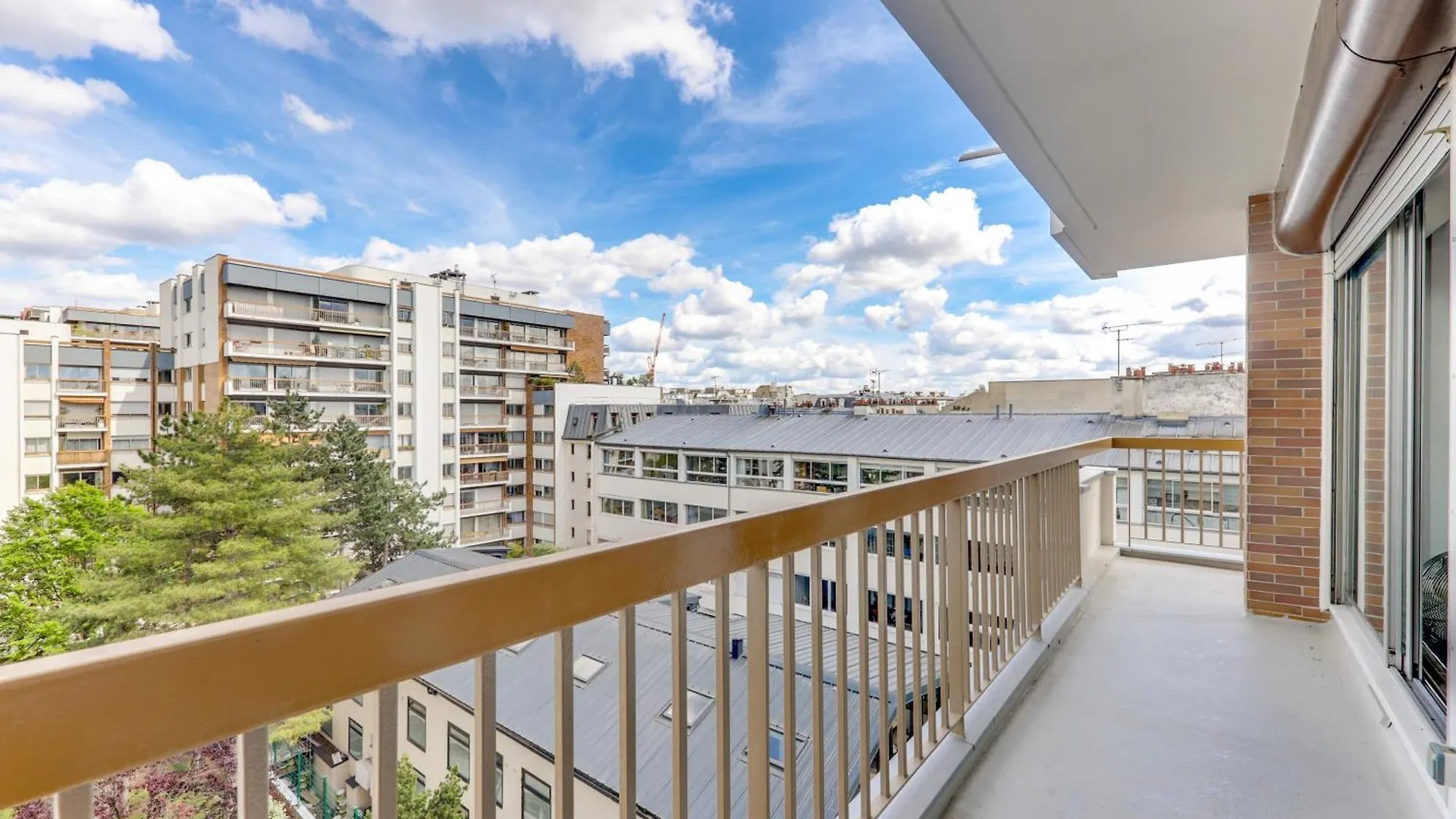Appartement Avec Balcon Quartier Branche Paris 0*,  France